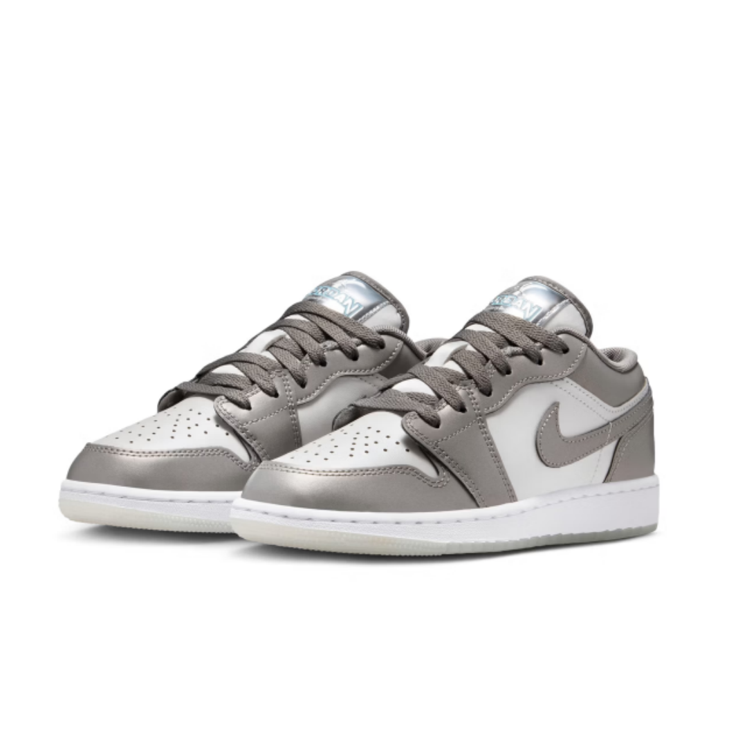 Nike's New Air Jordan 1 Low Se - Women Shoes Qc ulasan dan harga